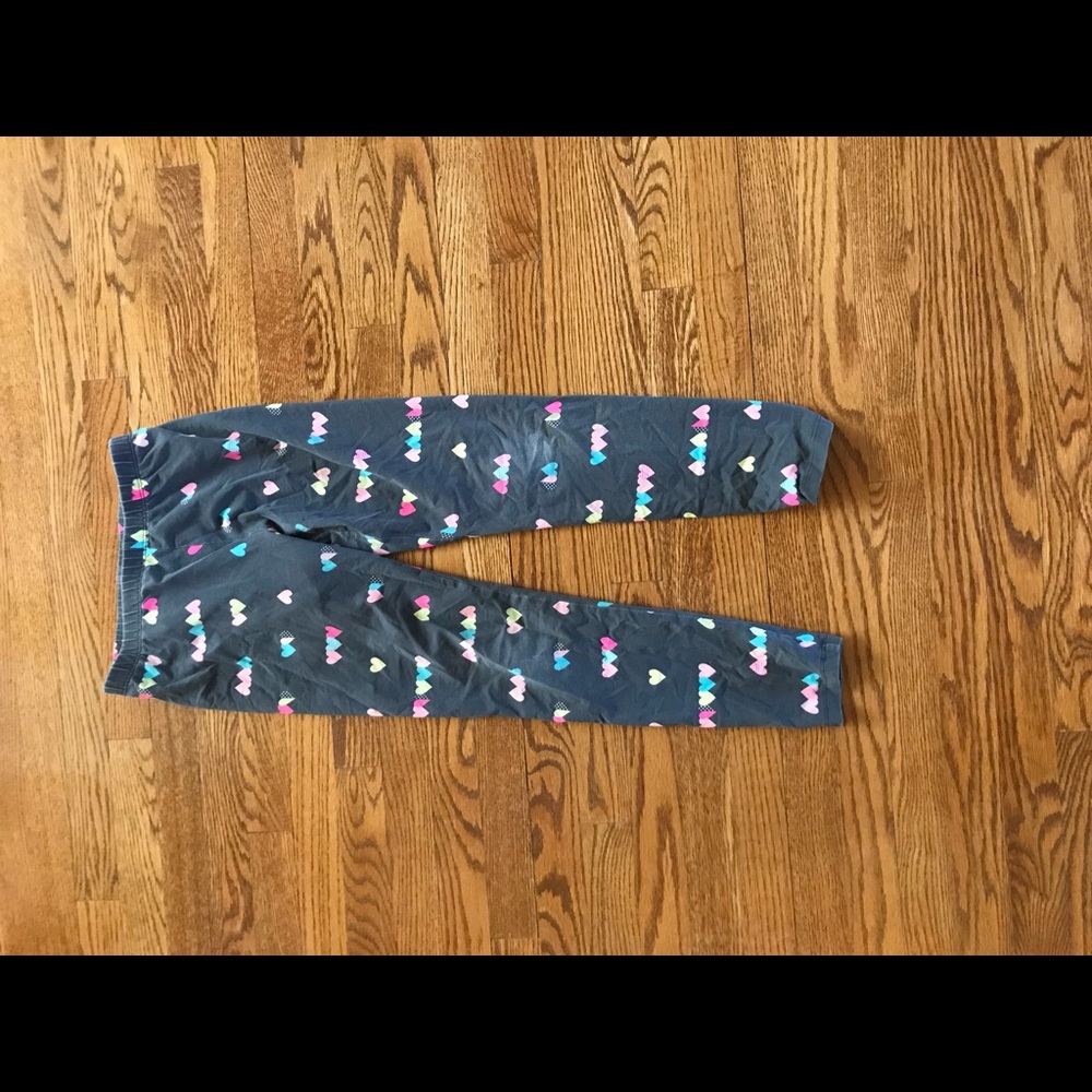 Grey kids leggings with multicolored hearts